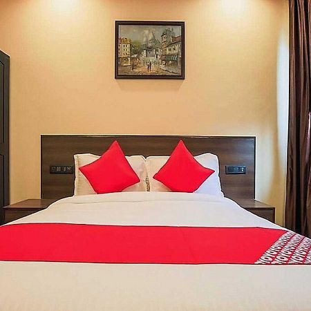 Hotel Anand Amritsar Exterior photo
