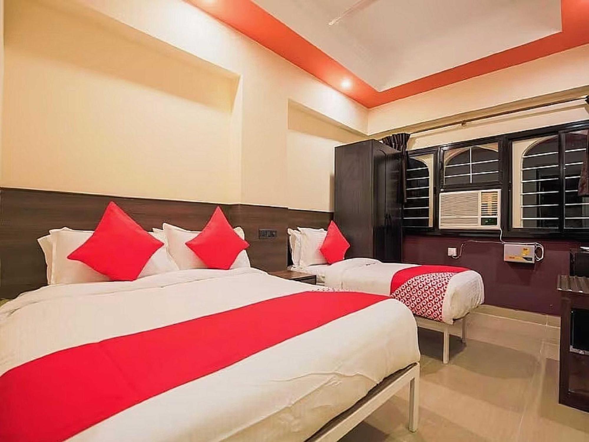 Hotel Anand Amritsar Exterior photo