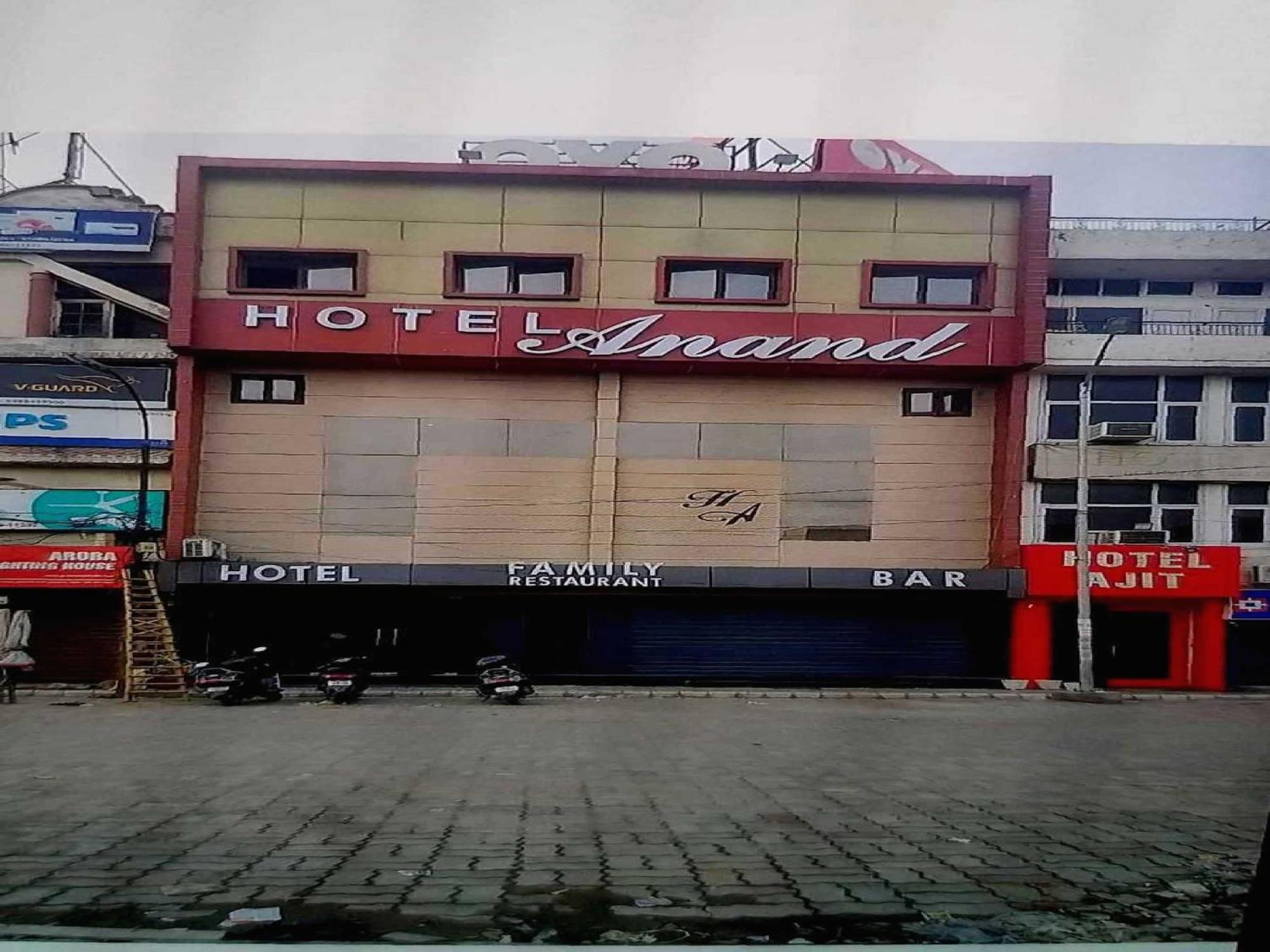 Hotel Anand Amritsar Exterior photo