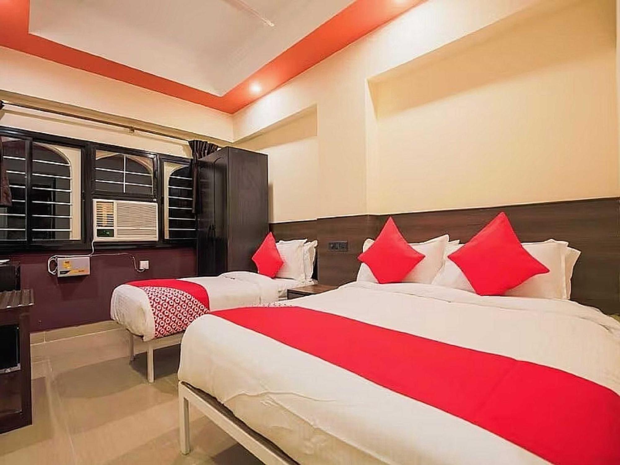 Hotel Anand Amritsar Exterior photo