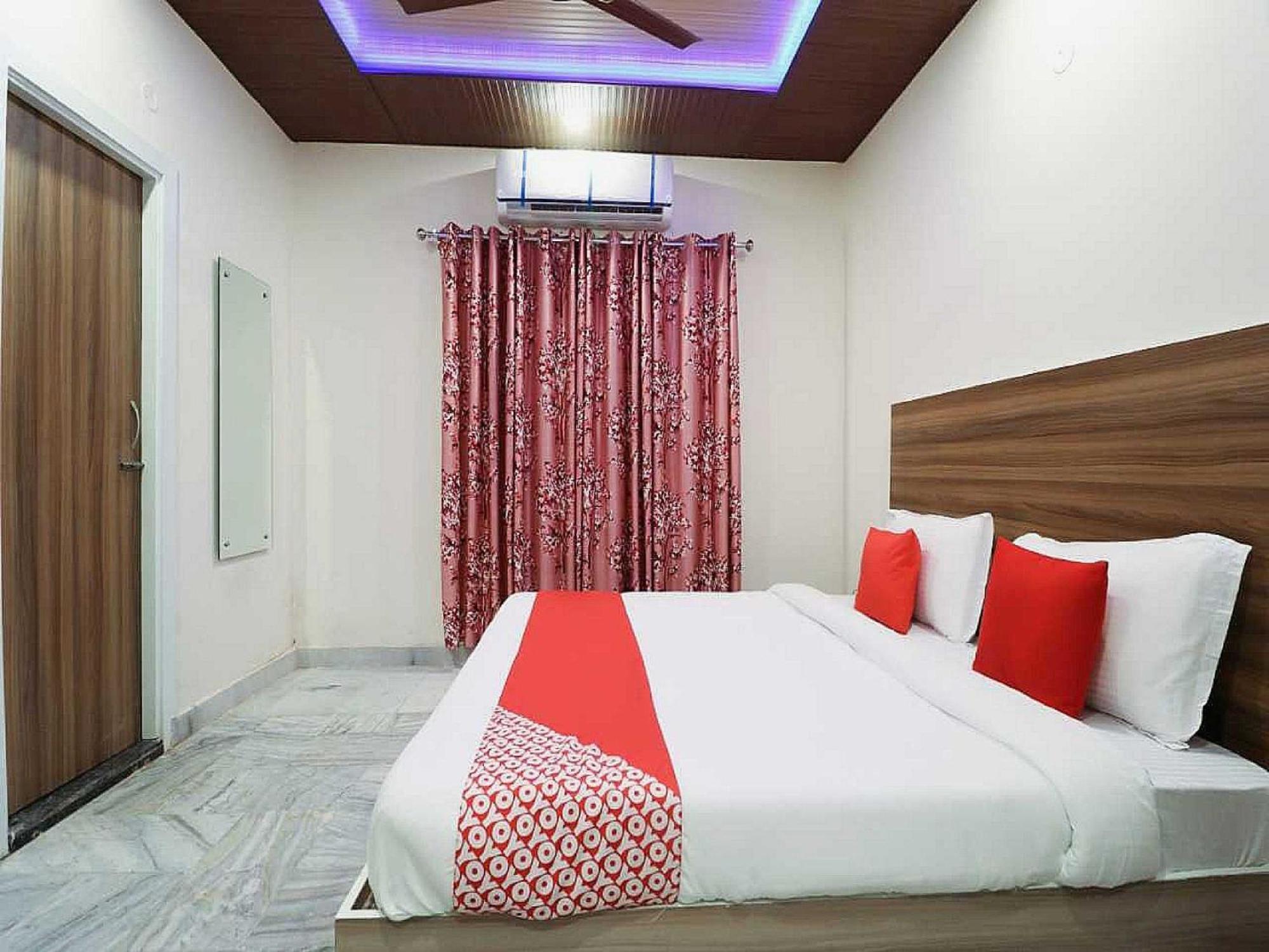 Hotel Anand Amritsar Exterior photo