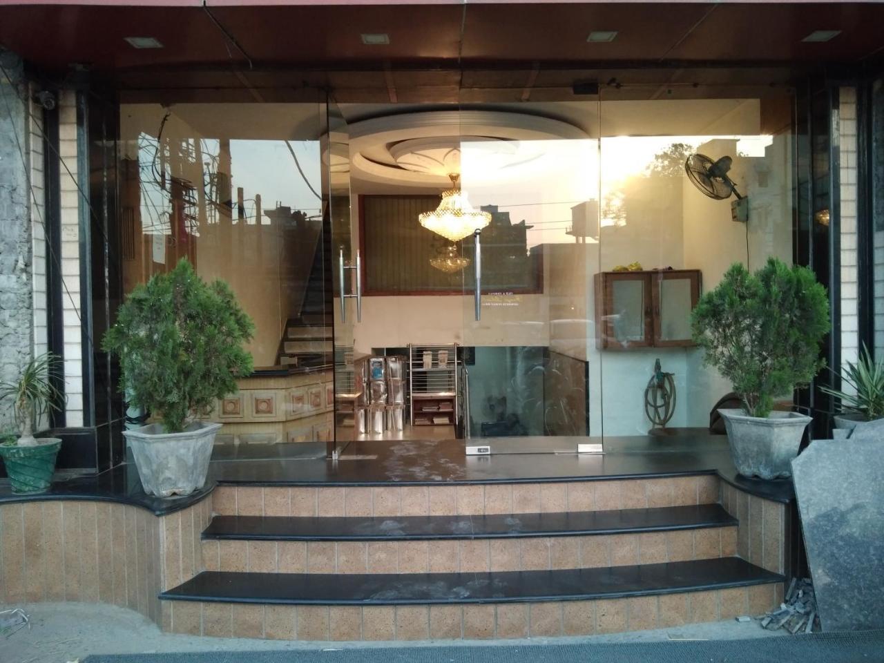 Hotel Anand Amritsar Exterior photo